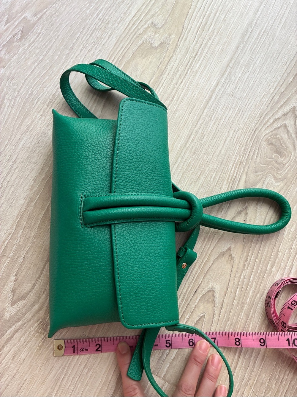 M.Gemi- The Francesca tumbled leather Handbag in Green Kelly - Picture 5 of 10